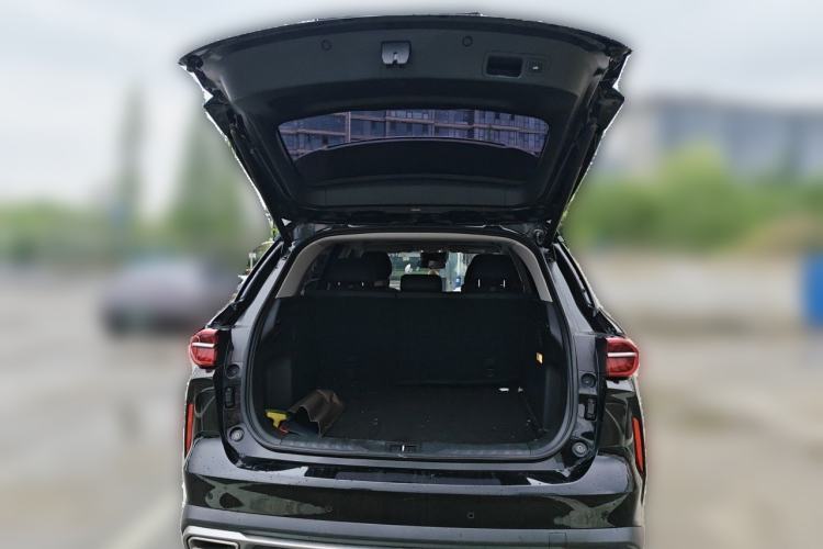 Used GAC Trumpchi GS4 PLUS 2023 390T Automatic Nebula Edition Trunk