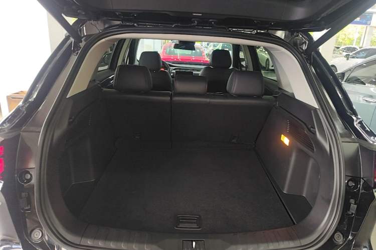 Used GAC Trumpchi GS4 PLUS 2023 390T Automatic Nebula Edition Trunk