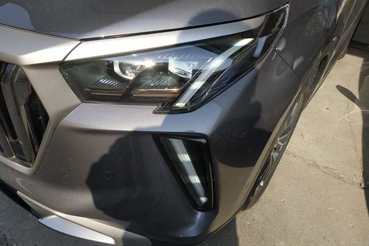 Used GAC Trumpchi GS4 PLUS 2023 390T Automatic Nebula Edition Left Front Headlight