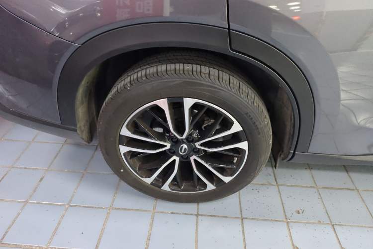 Used GAC Trumpchi GS4 PLUS 2023 390T Automatic Nebula Edition Right Rear Wheel Hub
