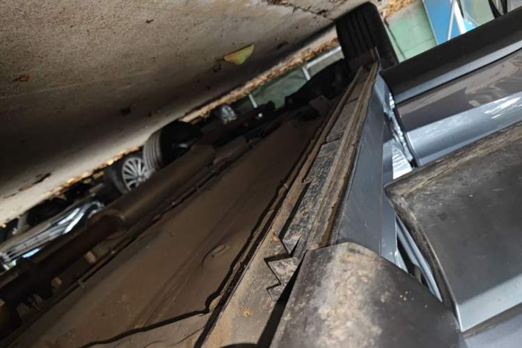 Used GAC Trumpchi GS4 PLUS 2023 390T Automatic Galaxy Edition Right Side Sill