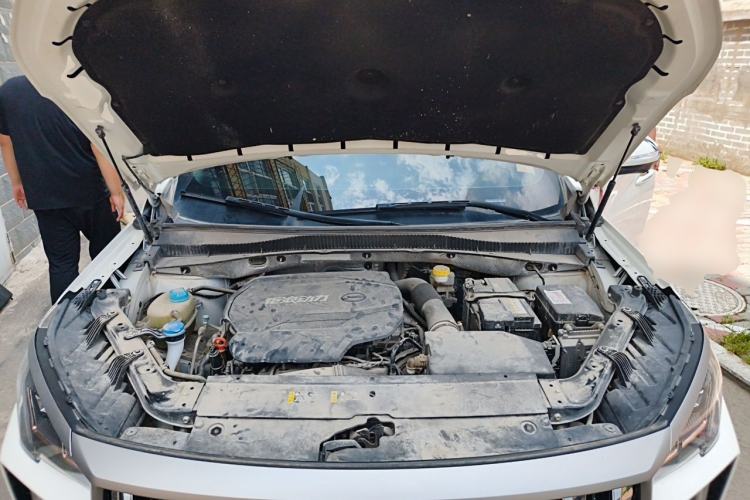 Used GAC Trumpchi GS4 PLUS 2023 390T Automatic Galaxy Edition Engine Bay