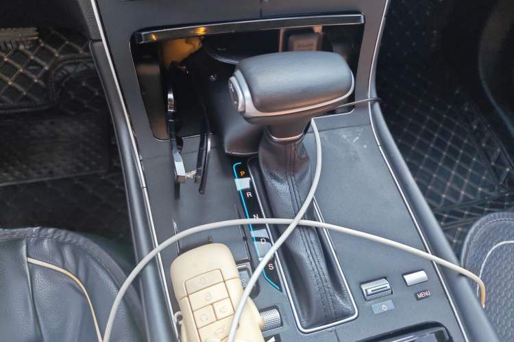 Used GAC Trumpchi GS4 PLUS 2023 390T Automatic Galaxy Edition Gear Lever