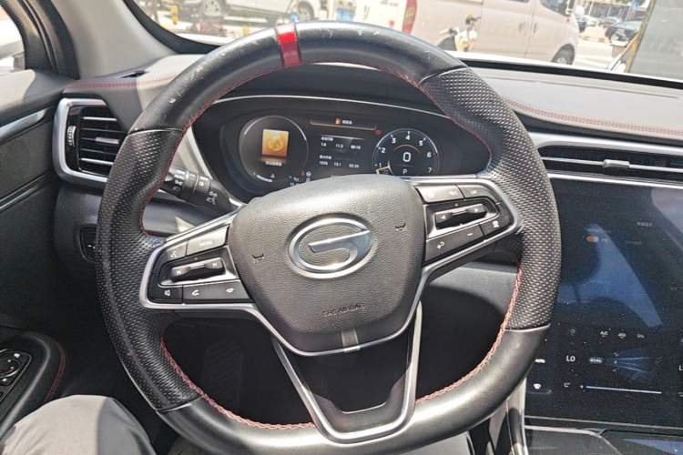 Used GAC Trumpchi GS4 PLUS 2023 390T Automatic Nebula Edition Steering Wheel