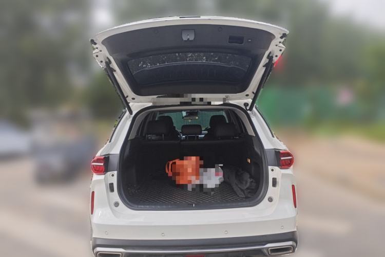 Used GAC Trumpchi GS4 PLUS 2023 390T Automatic Nebula Edition Trunk