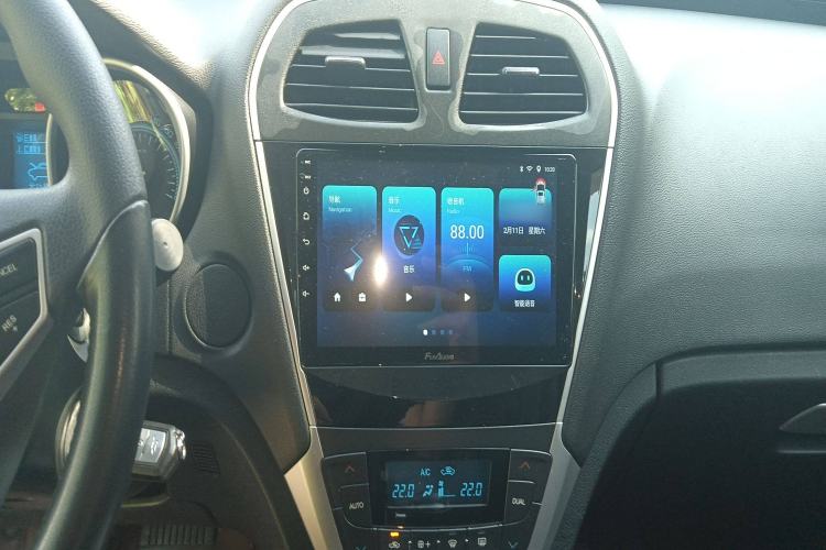 Used GAC Trumpchi GS5 2014 2.0L Automatic Two-Wheel Drive Deluxe Edition Audio And AC Panel