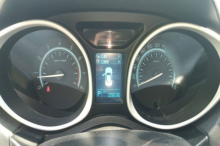 Used GAC Trumpchi GS5 2014 2.0L Automatic Two-Wheel Drive Deluxe Edition Instrument Cluster