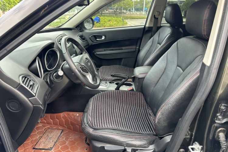 Used GAC Trumpchi GS5 2014 2.0L Automatic Two-Wheel Drive Deluxe Edition Interior 13