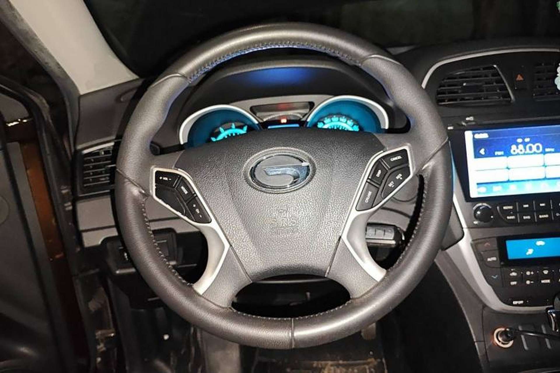 Used GAC Trumpchi GS5 2014 2.0L Automatic Two-Wheel Drive Deluxe Edition Steering Wheel