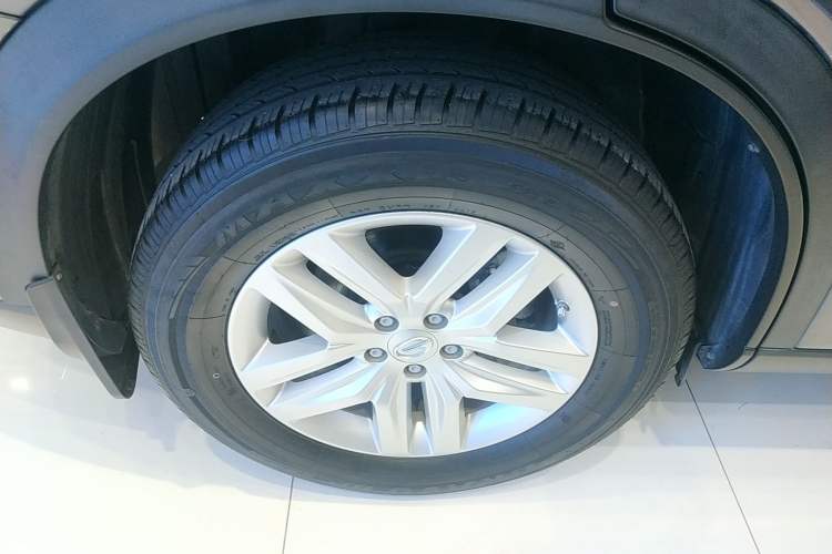 Used GAC Trumpchi GS5 2019 270T Automatic Elite Edition Right Rear Wheel Hub