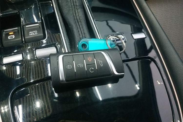 Used GAC Trumpchi GS5 2019 270T Automatic Elite Edition Vehicle Key