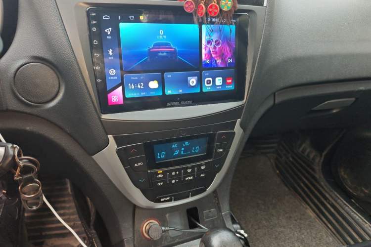 Used GAC Trumpchi GS5 2012 2.0L Manual Two-Wheel-Drive Anniversary Limited Edition Audio And AC Panel