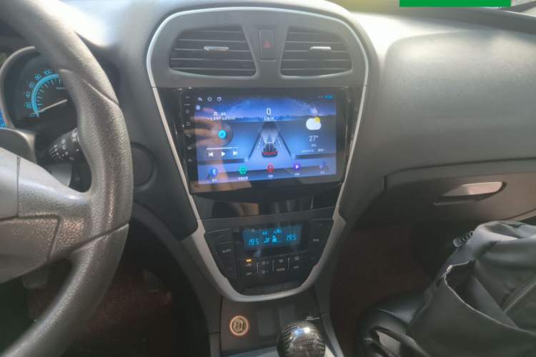 Used GAC Trumpchi GS5 2012 2.0L Manual Two-Wheel Drive Comfort Edition Audio And AC Panel