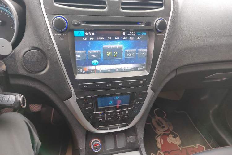 Used GAC Trumpchi GS5 2012 2.0L Manual Two-Wheel Drive Comfort Edition Audio And AC Panel