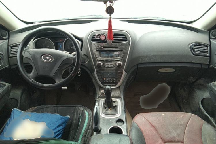 Used GAC Trumpchi GS5 2012 2.0L Manual Two-Wheel Drive Comfort Edition Center Console
