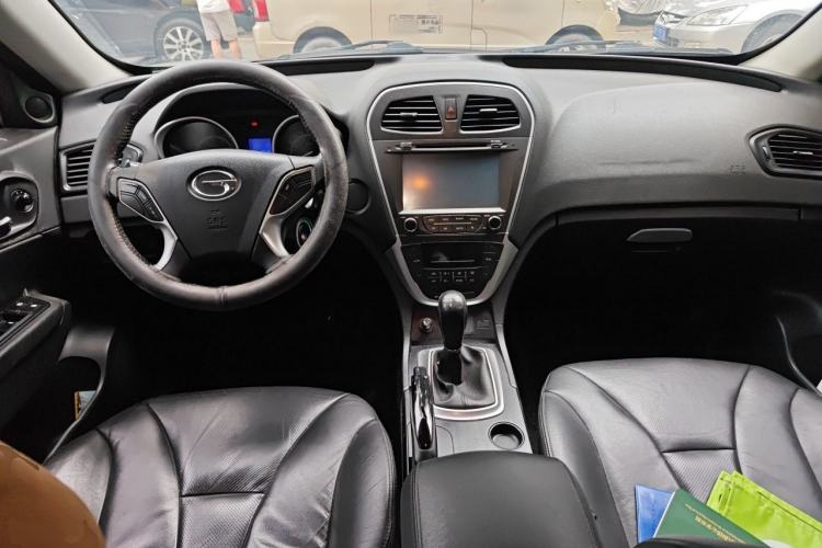 Used GAC Trumpchi GS5 2012 2.0L Manual Two-Wheel Drive Elite Edition Center Console