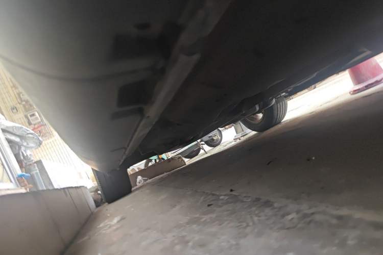 Used GAC Trumpchi GS5 2012 2.0L Manual Two-Wheel Drive Elite ESP Version Chassis Front Right