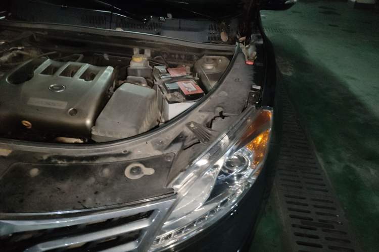 Used GAC Trumpchi GS5 2012 2.0L Automatic Two-Wheel Drive Anniversary Edition Engine Bay Left