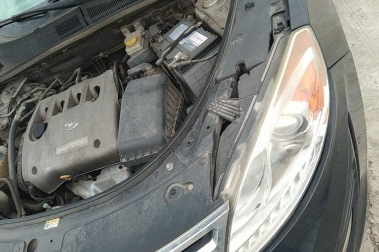 Used GAC Trumpchi GS5 2012 2.0L Manual Two-Wheel Drive Comfort Edition Engine Bay Left