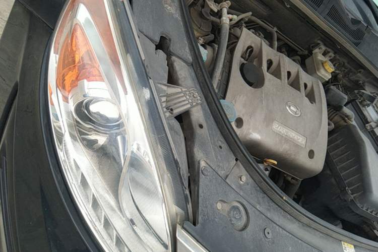 Used GAC Trumpchi GS5 2012 2.0L Manual Two-Wheel Drive Comfort Edition Engine Bay Right