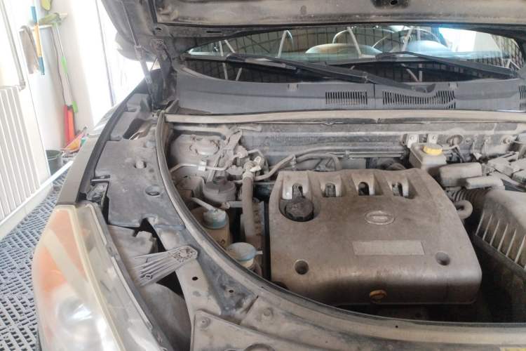 Used GAC Trumpchi GS5 2012 2.0L Manual Two-Wheel Drive Elite Edition Engine Bay Right