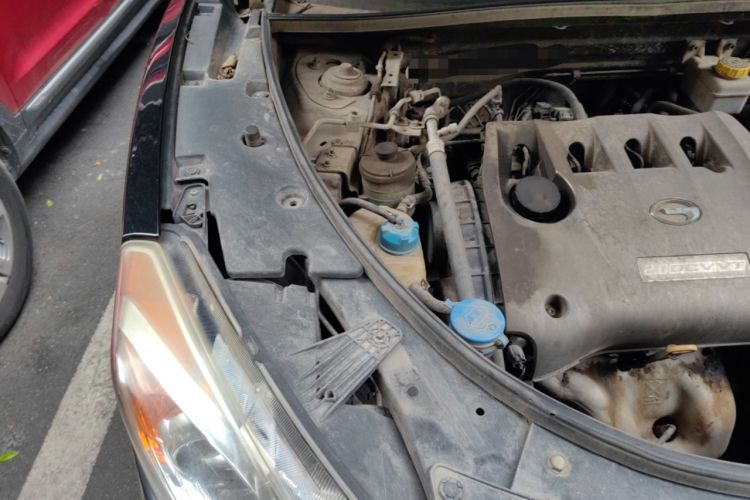 Used GAC Trumpchi GS5 2012 2.0L Manual Two-Wheel Drive Comfort Edition Engine Bay Right