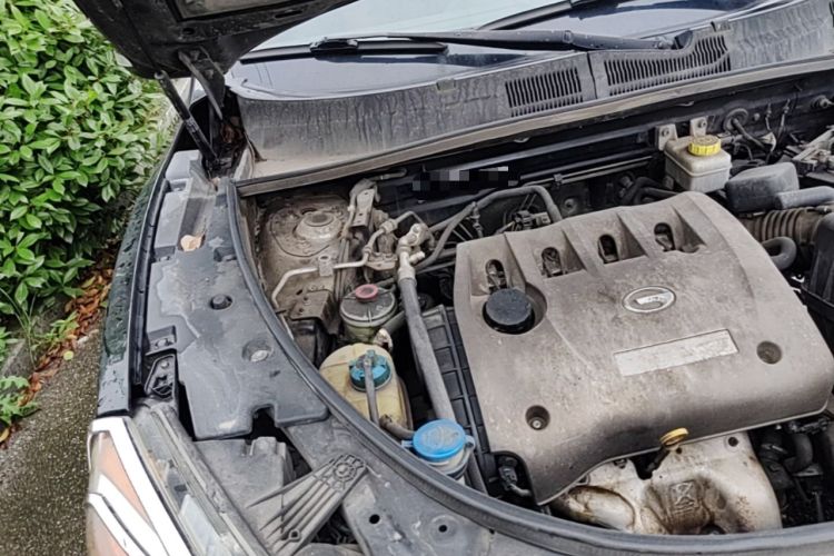 Used GAC Trumpchi GS5 2012 2.0L Manual Two-Wheel Drive Comfort Edition Engine Bay Right