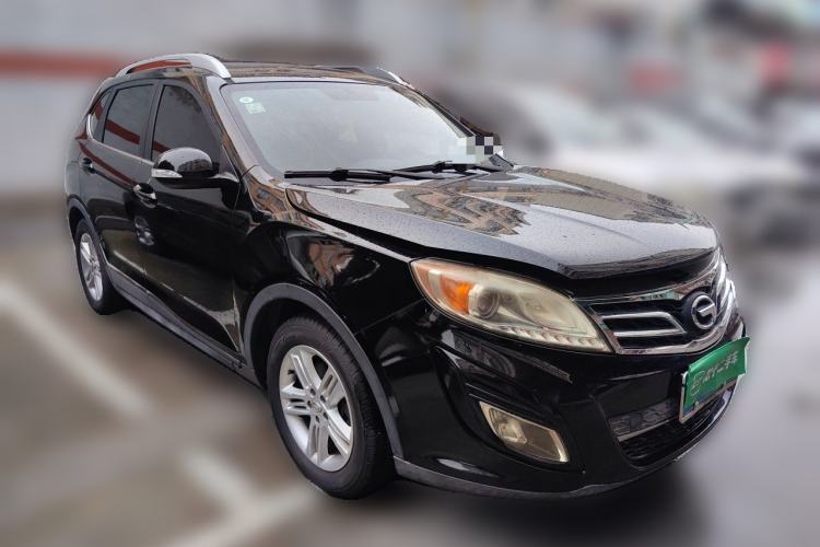 Used GAC Trumpchi GS5 2012 2.0L Manual Two-Wheel-Drive Anniversary Limited Edition Front Right 45 Deg
