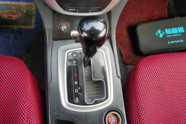 Used GAC Trumpchi GS5 2012 2.0L Automatic Two-Wheel Drive Luxury Edition Gear Lever