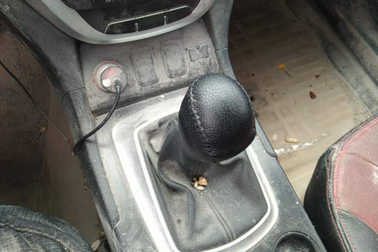 Used GAC Trumpchi GS5 2012 2.0L Manual Two-Wheel Drive Comfort Edition Gear Lever