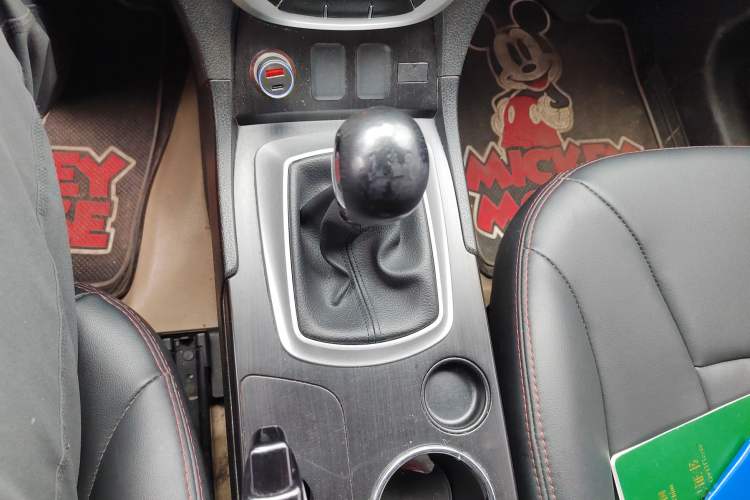 Used GAC Trumpchi GS5 2012 2.0L Manual Two-Wheel Drive Comfort Edition Gear Lever