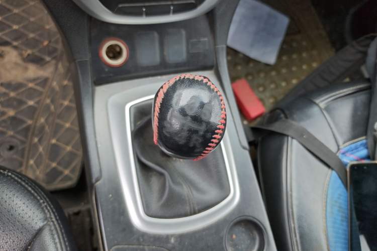 Used GAC Trumpchi GS5 2012 2.0L Manual Two-Wheel Drive Comfort Edition Gear Lever