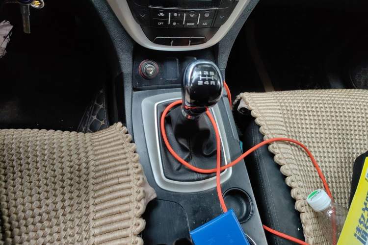 Used GAC Trumpchi GS5 2012 2.0L Manual Two-Wheel Drive Comfort Edition Gear Lever