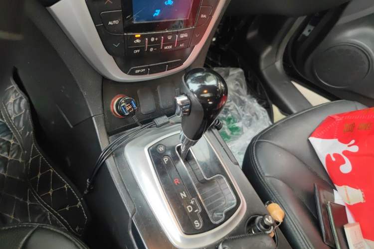 Used GAC Trumpchi GS5 2012 2.0L Automatic Two-Wheel Drive Anniversary Edition Gear Lever