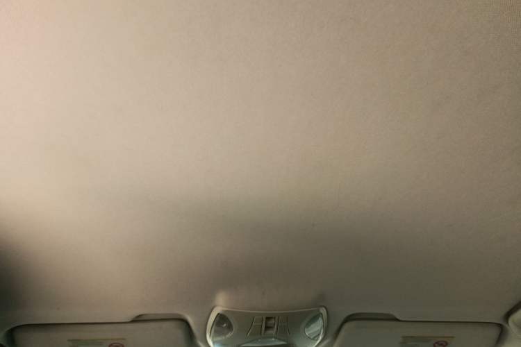 Used GAC Trumpchi GS5 2012 2.0L Manual Two-Wheel Drive Comfort Edition Headliner