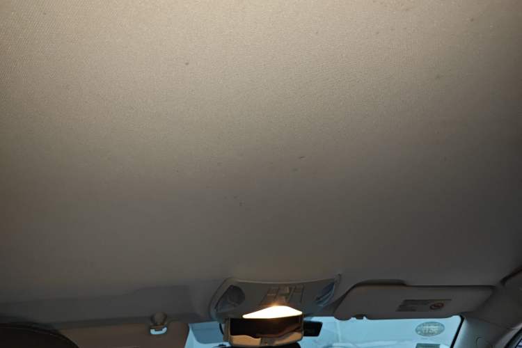Used GAC Trumpchi GS5 2012 2.0L Manual Two-Wheel Drive Comfort Edition Headliner
