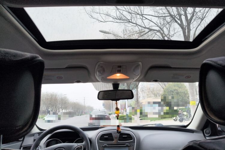 Used GAC Trumpchi GS5 2012 2.0L Automatic Two-Wheel Drive Anniversary Edition Headliner