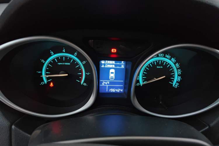 Used GAC Trumpchi GS5 2012 2.0L Manual Two-Wheel Drive Comfort Edition Instrument Cluster