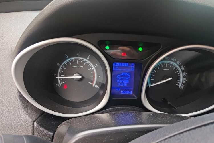 Used GAC Trumpchi GS5 2012 2.0L Manual Two-Wheel Drive Elite ESP Version Instrument Cluster