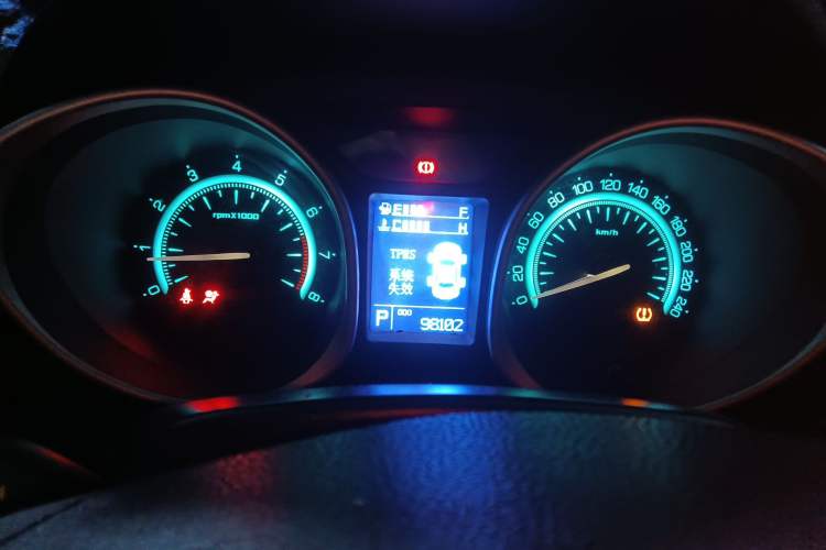 Used GAC Trumpchi GS5 2012 2.0L Automatic Two-Wheel Drive Anniversary Edition Instrument Cluster