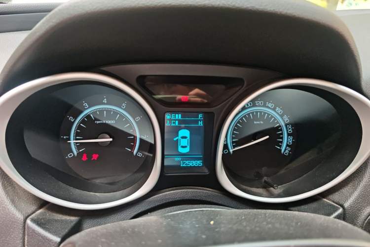 Used GAC Trumpchi GS5 2012 2.0L Manual Two-Wheel-Drive Anniversary Limited Edition Instrument Cluster