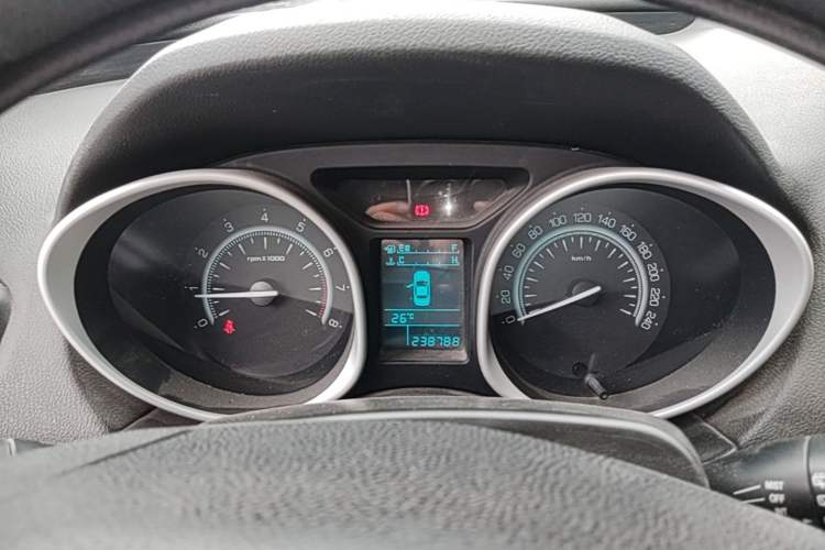 Used GAC Trumpchi GS5 2012 2.0L Manual Two-Wheel Drive Comfort Edition Instrument Cluster