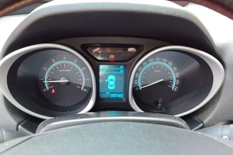 Used GAC Trumpchi GS5 2012 2.0L Manual Two-Wheel Drive Elite Edition Instrument Cluster