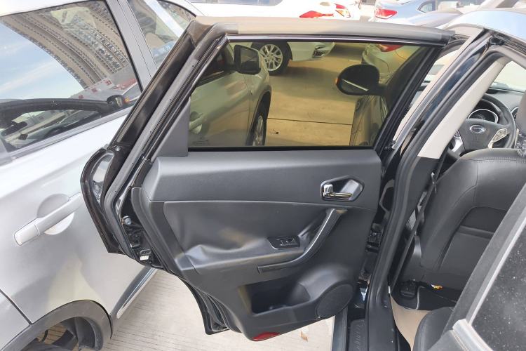 Used GAC Trumpchi GS5 2012 2.0L Automatic Two-Wheel Drive Anniversary Edition Interior 8
