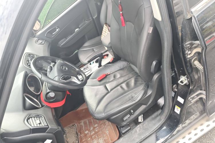 Used GAC Trumpchi GS5 2012 2.0L Automatic Two-Wheel Drive Anniversary Edition Left Front Seat
