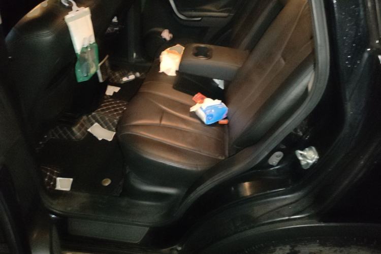 Used GAC Trumpchi GS5 2012 2.0L Automatic Two-Wheel Drive Anniversary Edition Left Rear Seat