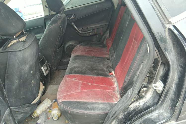 Used GAC Trumpchi GS5 2012 2.0L Manual Two-Wheel Drive Comfort Edition Left Rear Seat