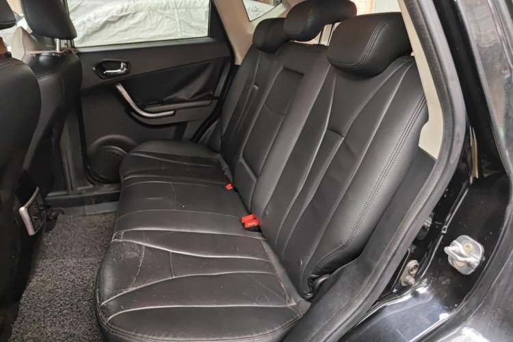 Used GAC Trumpchi GS5 2012 2.0L Manual Two-Wheel Drive Elite Edition Left Rear Seat