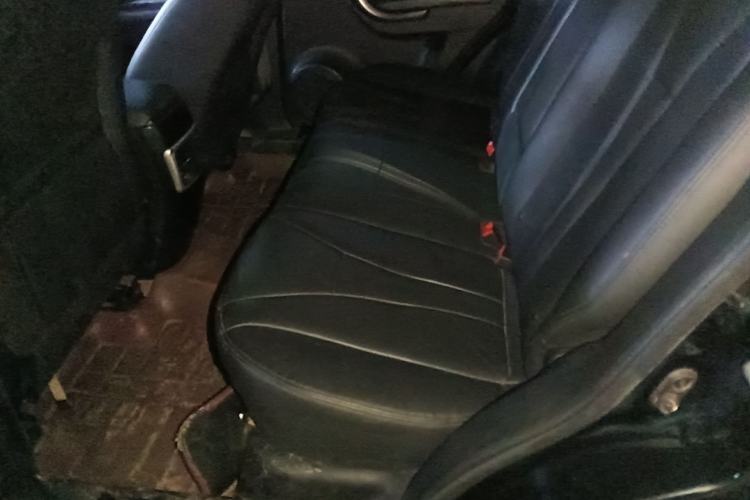 Used GAC Trumpchi GS5 2012 2.0L Automatic Two-Wheel Drive Anniversary Edition Left Rear Seat