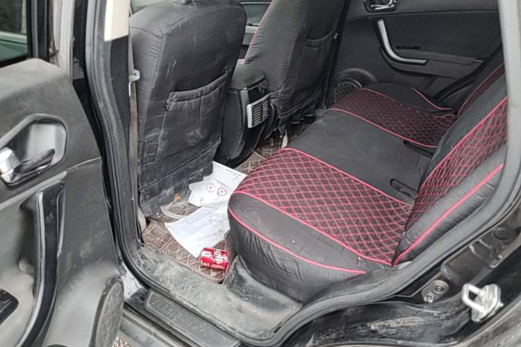 Used GAC Trumpchi GS5 2012 2.0L Manual Two-Wheel Drive Comfort Edition Left Rear Seat